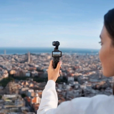 DJI Osmo Pocket 4 Creator Combo (CP.OS.00000544.01)